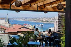 How do I find local food tours in Valparaíso